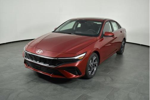 2025 Hyundai ELANTRA SEL