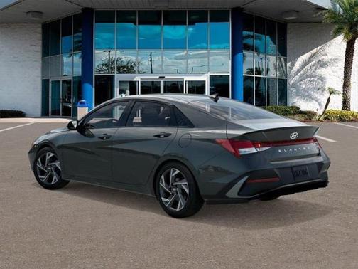 2025 Hyundai ELANTRA Sport