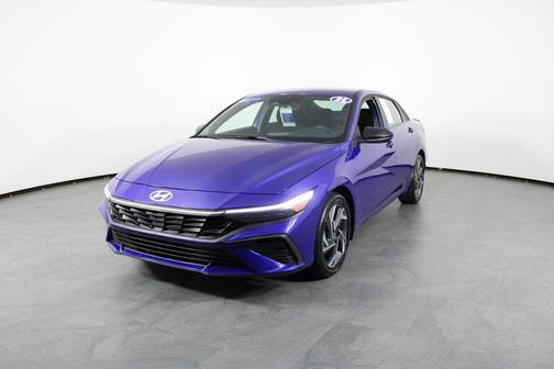 2025 Hyundai ELANTRA HEV SEL Sport