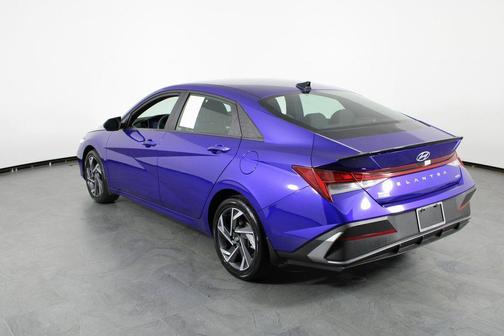 2025 Hyundai ELANTRA HEV SEL Sport