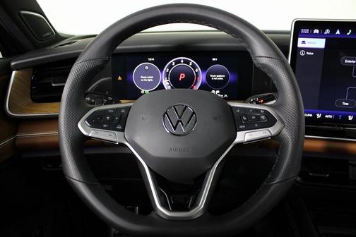 2025 Volkswagen Tiguan 2.0T SEL R-Line 4MOTION