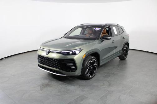 2025 Volkswagen Tiguan 2.0T SEL R-Line 4MOTION