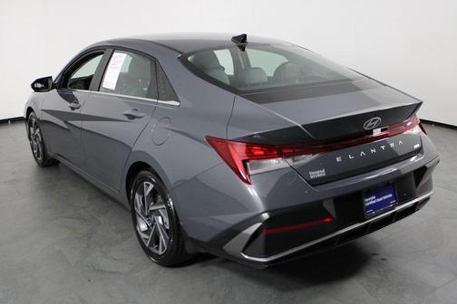 2025 Hyundai ELANTRA HEV Limited