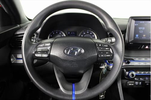 2019 Hyundai Veloster 2