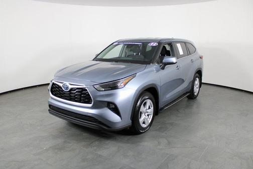 2022 Toyota Highlander Hybrid LE