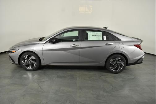 2026 Hyundai ELANTRA Sport