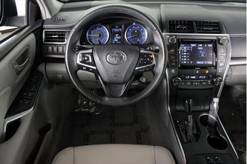 2017 Toyota Camry XLE