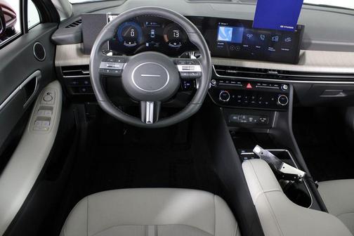 2025 Hyundai SONATA Hybrid SE