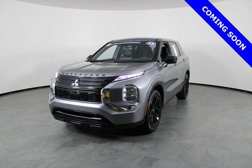 2023 Mitsubishi Outlander SE Black Edition 2WD