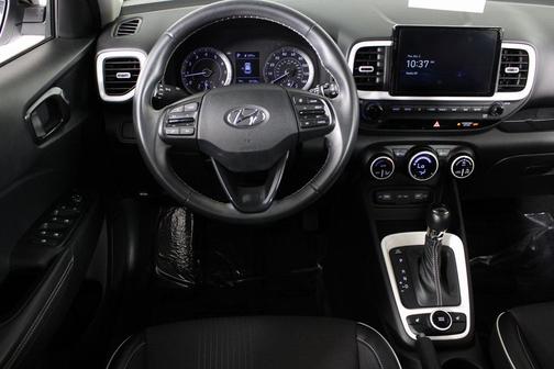 2022 Hyundai VENUE Limited