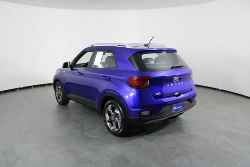 2024 Hyundai VENUE Limited