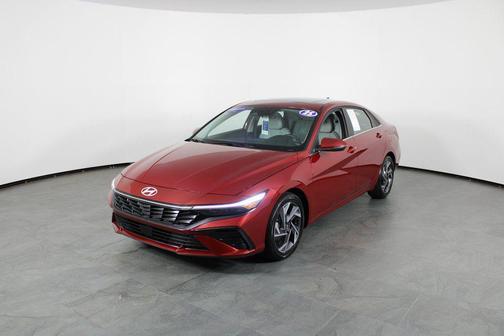 2025 Hyundai ELANTRA Limited