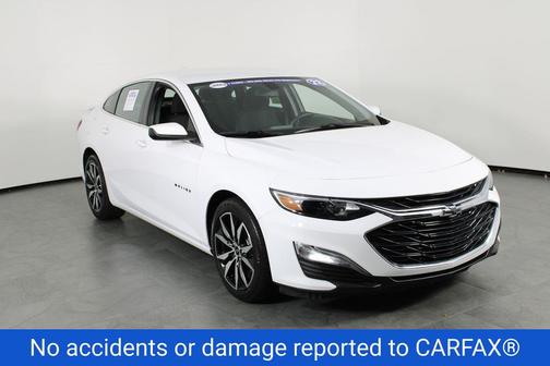 Summit White 2022 Chevrolet Malibu FWD RS