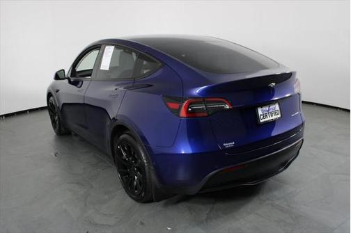 2022 Tesla Model Y Long Range Dual Motor All-Wheel Drive