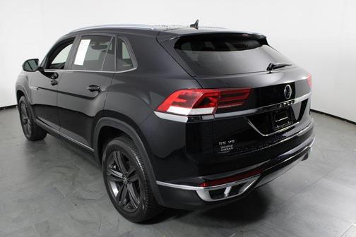 2021 Volkswagen Atlas Cross Sport 3.6L V6 SE w/Technology R-Line