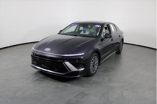 2024 Hyundai SONATA Hybrid SE