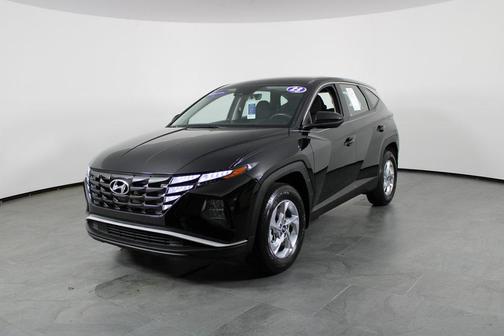 2023 Hyundai TUCSON SE