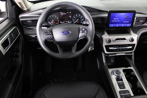 2021 Ford Explorer Base