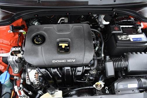 2019 Hyundai Veloster 2