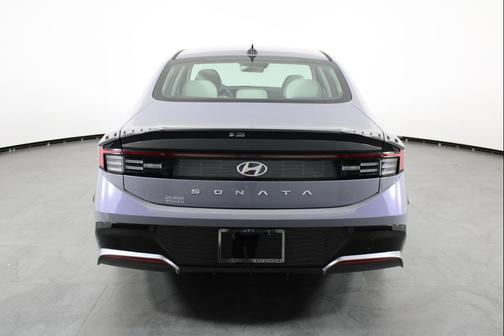 2026 Hyundai SONATA SEL