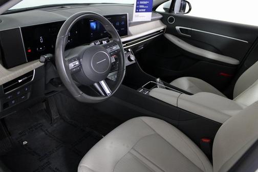 2024 Hyundai SONATA Hybrid SE