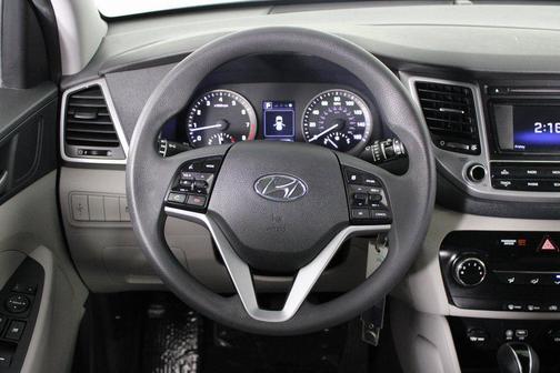 2018 Hyundai TUCSON SE