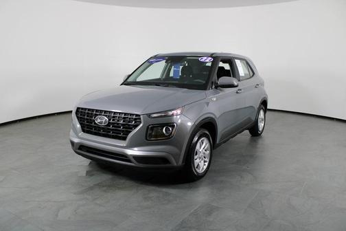 2022 Hyundai VENUE SE