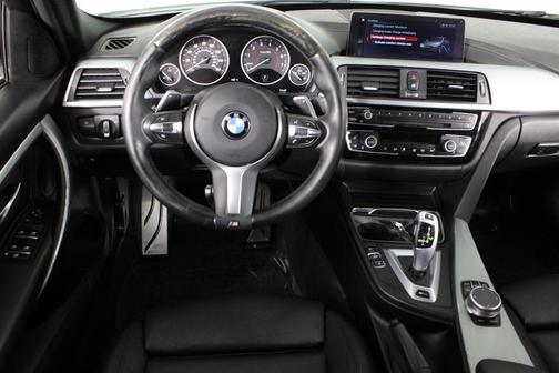 2018 BMW 330e iPerformance