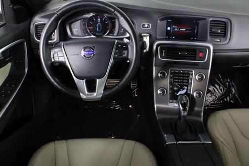 2016 Volvo S60 T6 Drive-E