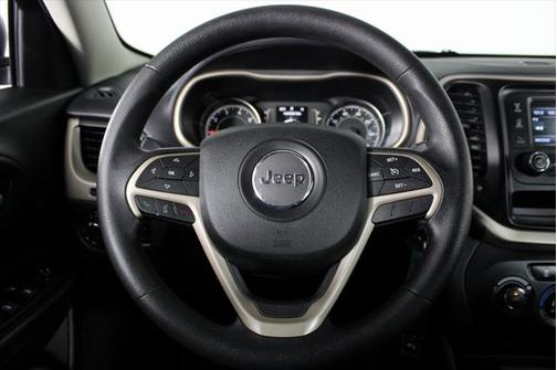2015 Jeep Cherokee Sport