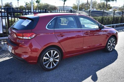 2019 Hyundai Elantra GT Base