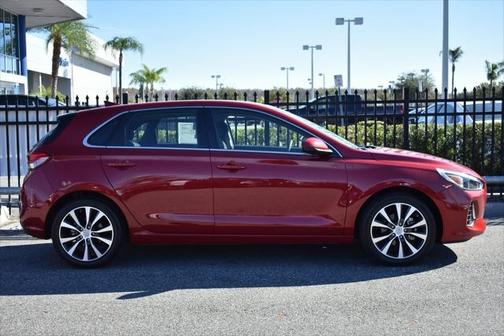2019 Hyundai Elantra GT Base