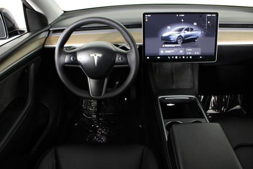 2024 Tesla Model Y Long Range Dual Motor All-Wheel Drive