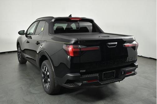 2025 Hyundai SANTA CRUZ SEL Activity
