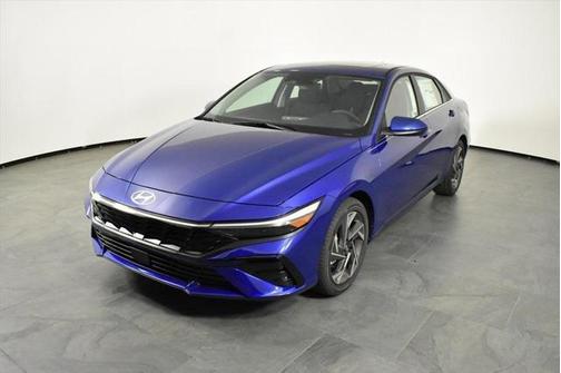 2025 Hyundai ELANTRA SEL
