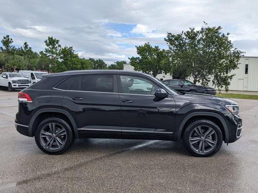 2021 Volkswagen Atlas Cross Sport 3.6L V6 SE w/Technology R-Line