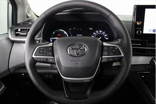 2025 Toyota Sienna XLE 7 Passenger
