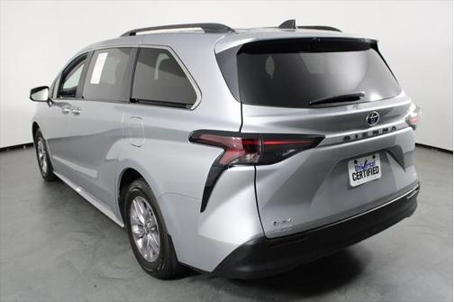 2025 Toyota Sienna XLE 7 Passenger