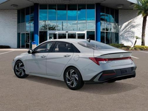 2025 Hyundai ELANTRA Sport
