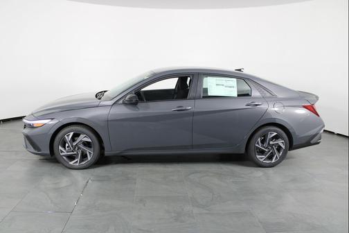 2026 Hyundai ELANTRA Sport