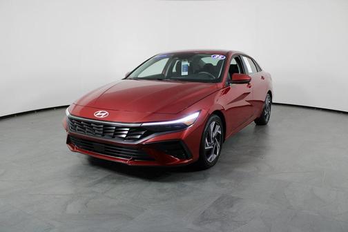 2025 Hyundai ELANTRA SEL