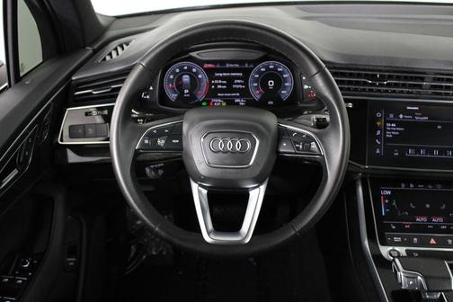 Samurai Gray Metallic 2022 Audi Q7 45 Premium