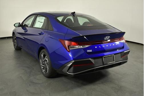 2025 Hyundai ELANTRA Sport