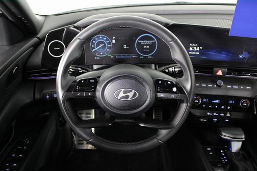 2025 Hyundai ELANTRA HEV SEL Sport
