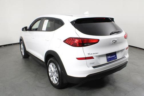 Winter White 2021 Hyundai TUCSON SE