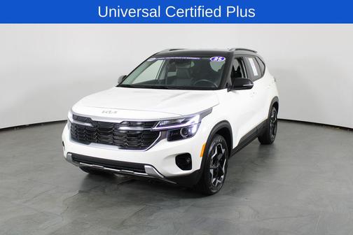 Clear White/Black Roof 2025 Kia Seltos S