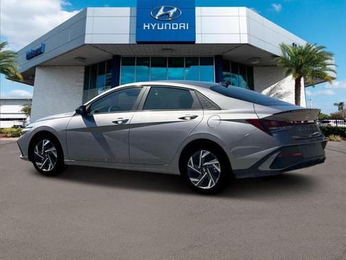 2025 Hyundai ELANTRA Sport