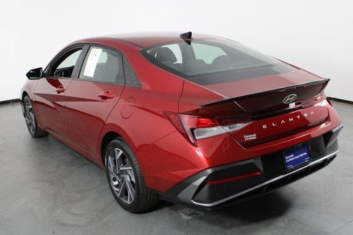 2025 Hyundai ELANTRA Sport