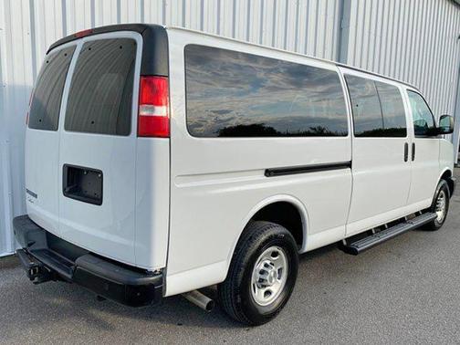 2022 Chevrolet Express 3500 RWD 3500 Extended Wheelbase LS