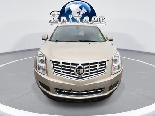 Silver Coast Metallic 2016 Cadillac SRX Luxury Collection